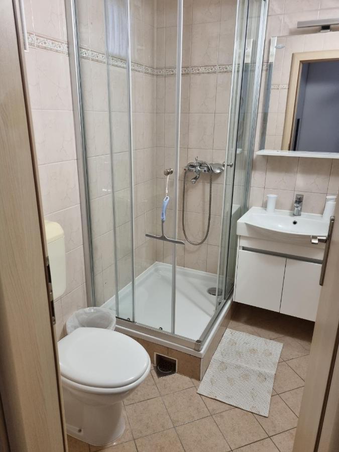 Guesthouse Dominovic Brela Buitenkant foto