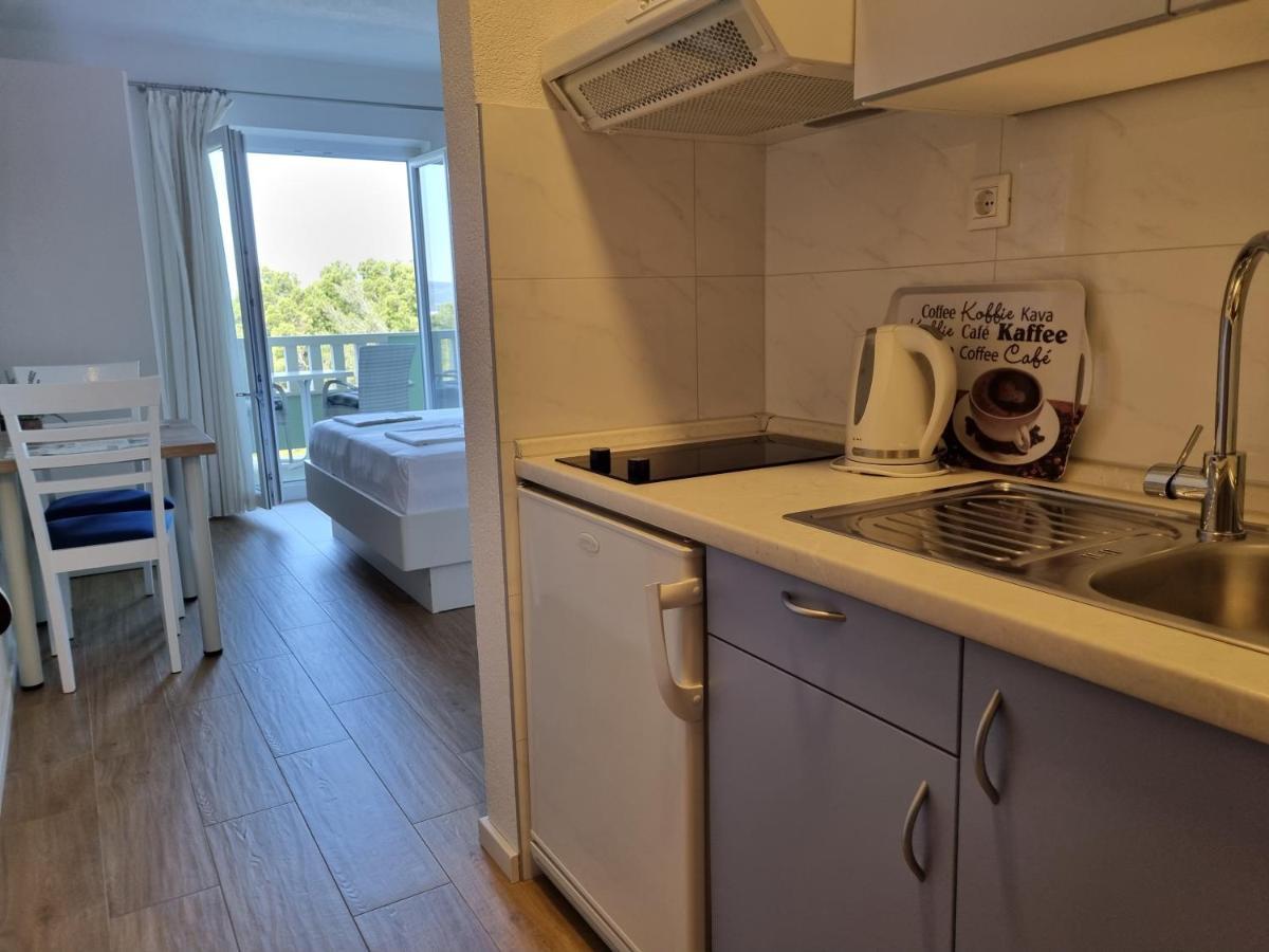 Guesthouse Dominovic Brela Buitenkant foto