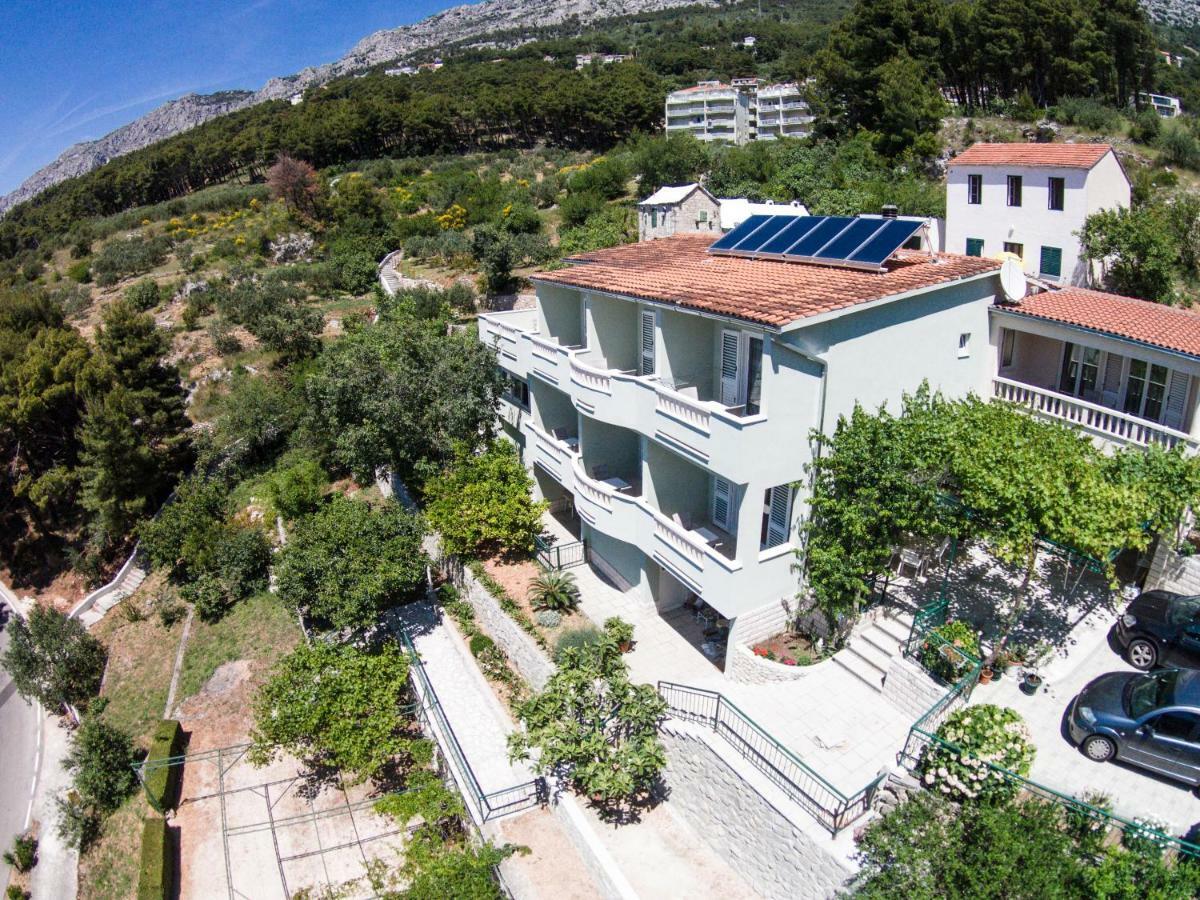 Guesthouse Dominovic Brela Buitenkant foto
