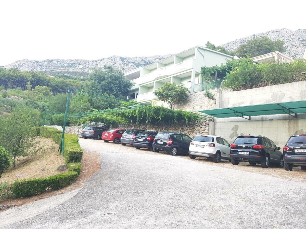 Guesthouse Dominovic Brela Buitenkant foto