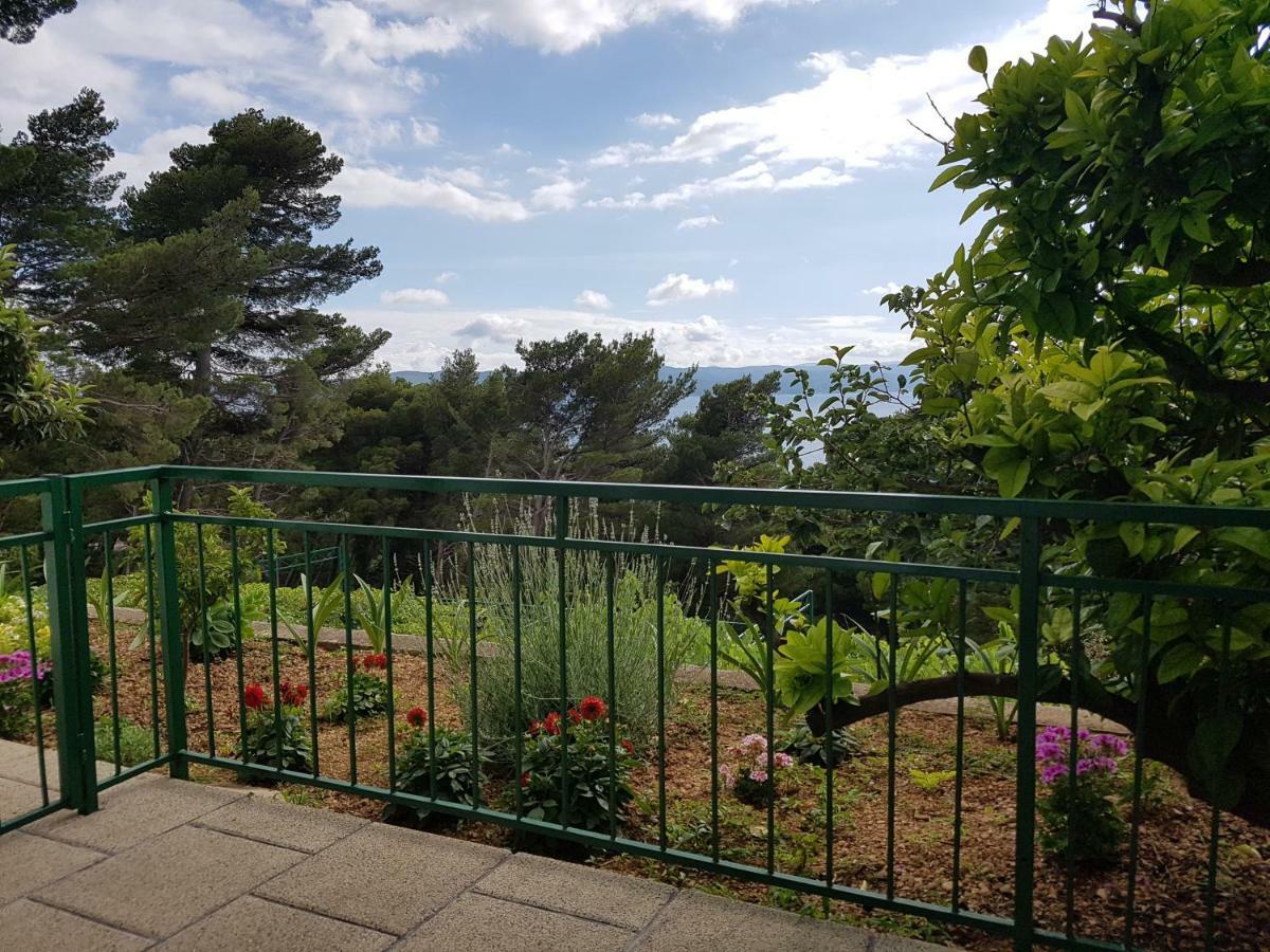 Guesthouse Dominovic Brela Buitenkant foto